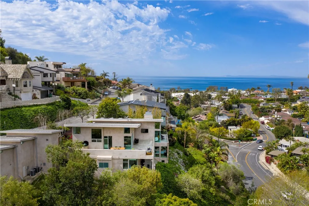 3 CAR GARAGE ON LEFT - END OF CUL DE SAC STREET WITH LOTS OF OFF STREET PARKING FOR ENTERTAINMENT AND PRIVACY