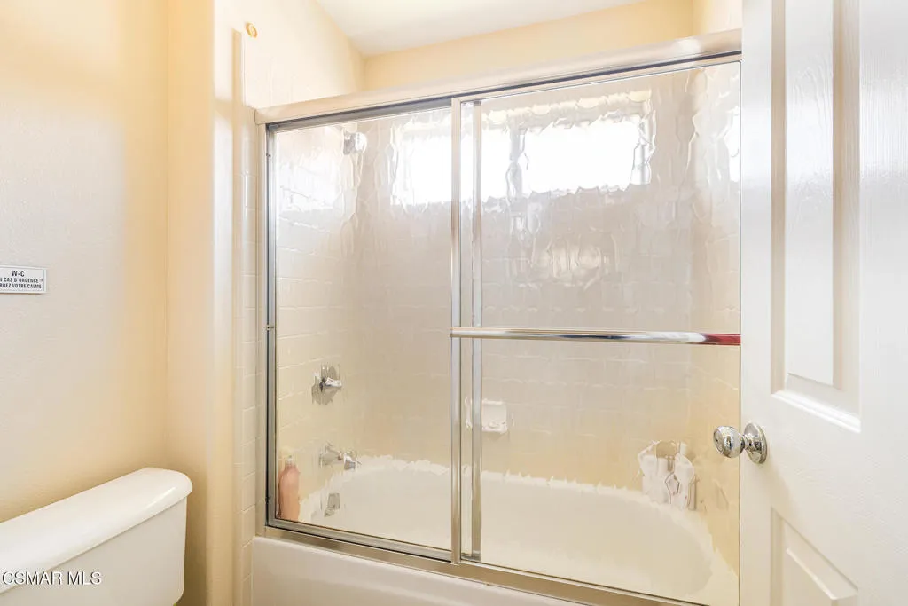 29047 Ironwood Lane, Saugus, California 91390 home-pic-23