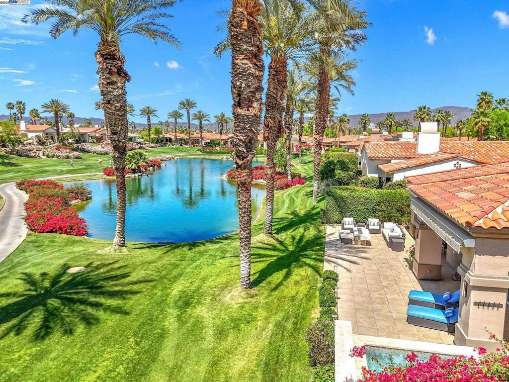 351 Tomahawk Dr, Palm Desert, California 92211 home-pic-54