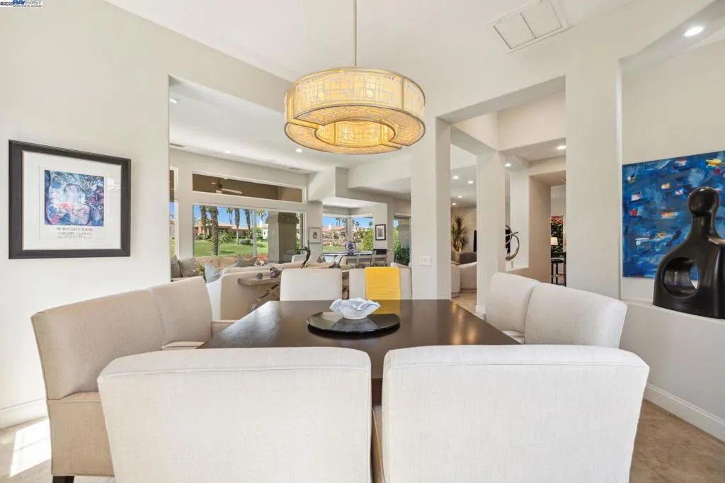 351 Tomahawk Dr, Palm Desert, California 92211 home-pic-7