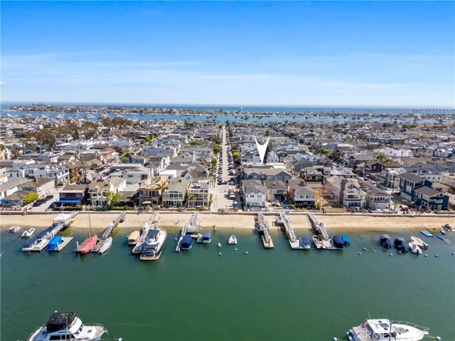 327 Amethyst Avenue, Newport Beach, California 92662
