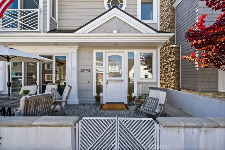 327 Amethyst Avenue, Newport Beach, California 92662