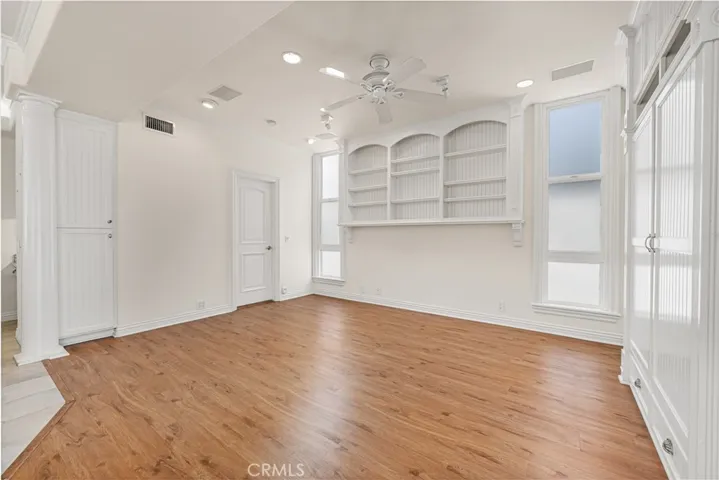 327 Amethyst Avenue, Newport Beach, California 92662