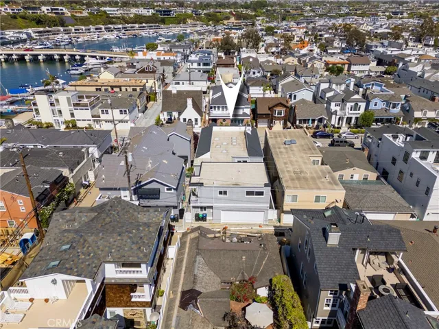 327 Amethyst Avenue, Newport Beach, California 92662