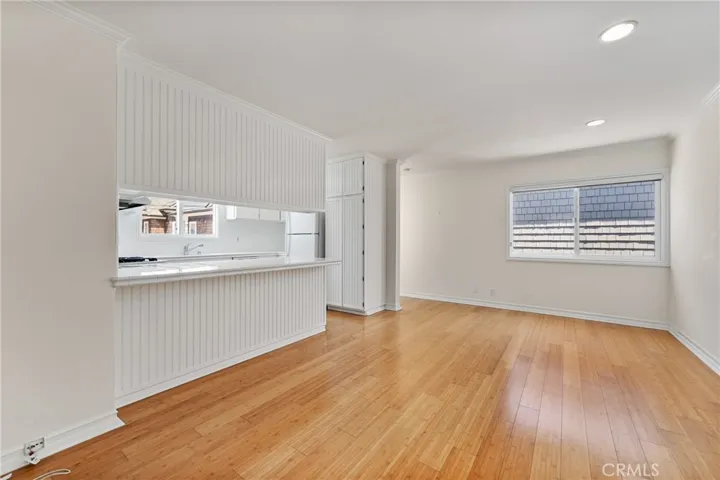 327 Amethyst Avenue, Newport Beach, California 92662