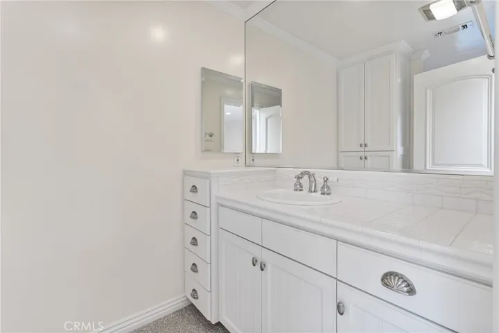 327 Amethyst Avenue, Newport Beach, California 92662