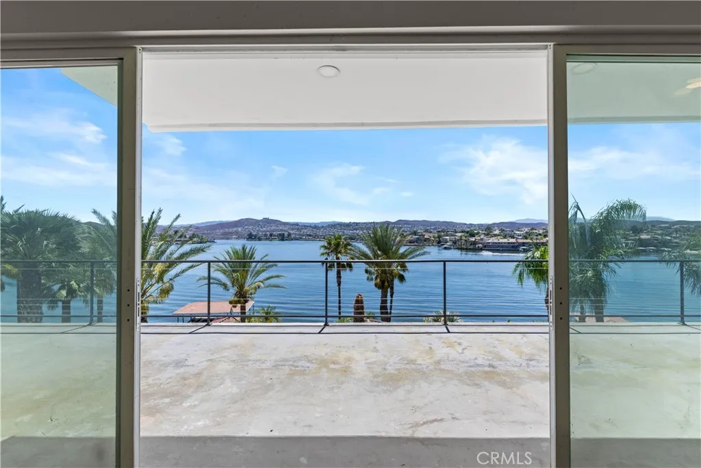 22262 San Joaquin Drive W, Canyon Lake, California 92587 home-pic-10