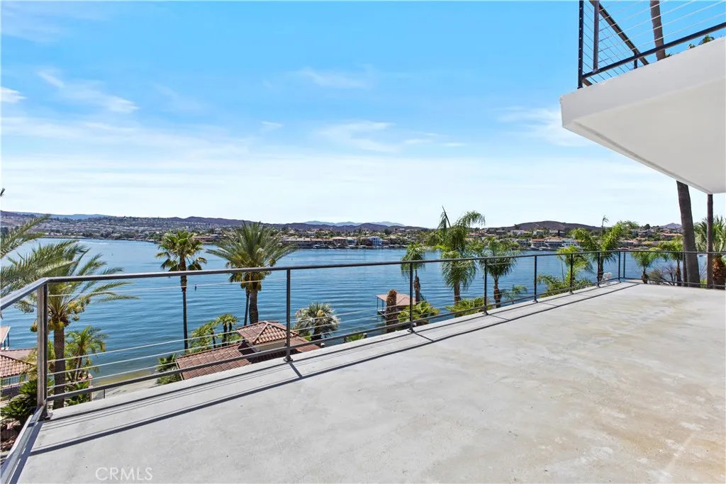 22262 San Joaquin Drive W, Canyon Lake, California 92587 home-pic-11