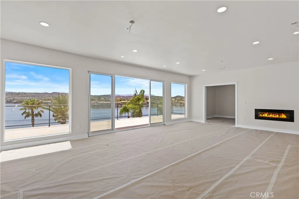 22262 San Joaquin Drive W, Canyon Lake, California 92587 home-pic-8