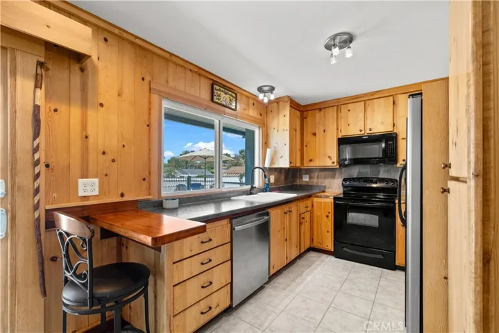 22582 Catania, Laguna Hills, California 92653