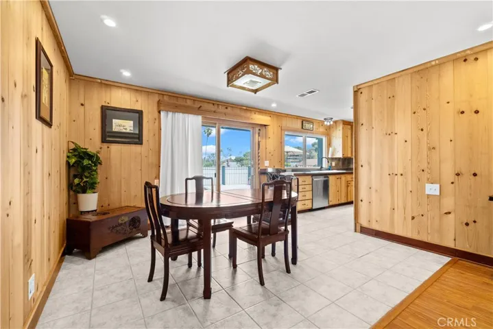 22582 Catania, Laguna Hills, California 92653