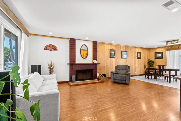 22582 Catania, Laguna Hills, California 92653