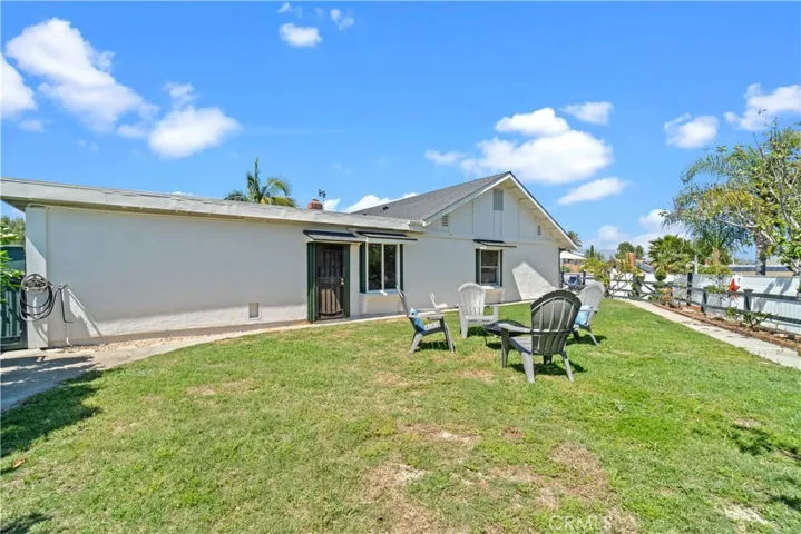 22582 Catania, Laguna Hills, California 92653