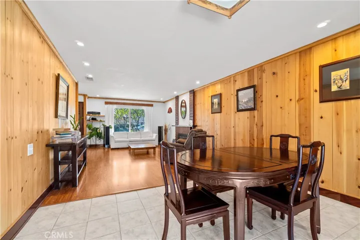 22582 Catania, Laguna Hills, California 92653