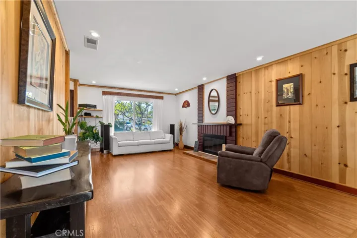 22582 Catania, Laguna Hills, California 92653