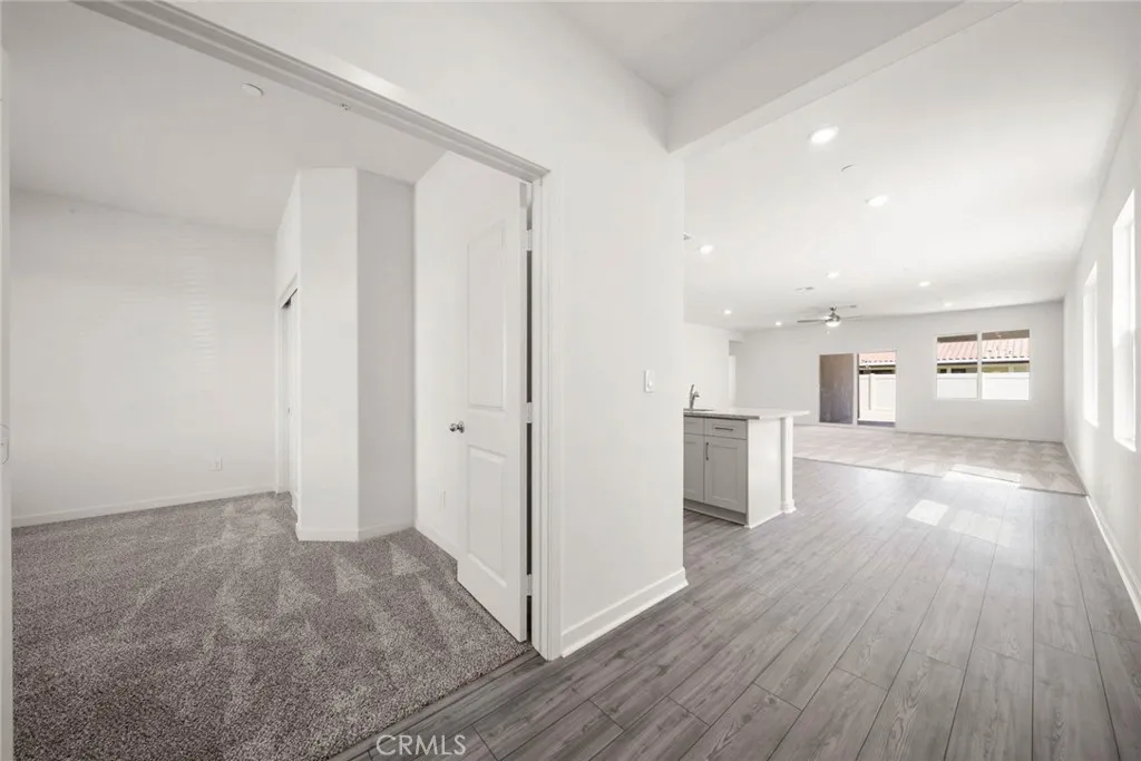 42490 Isla Court, Indio, California 92220 home-pic-2