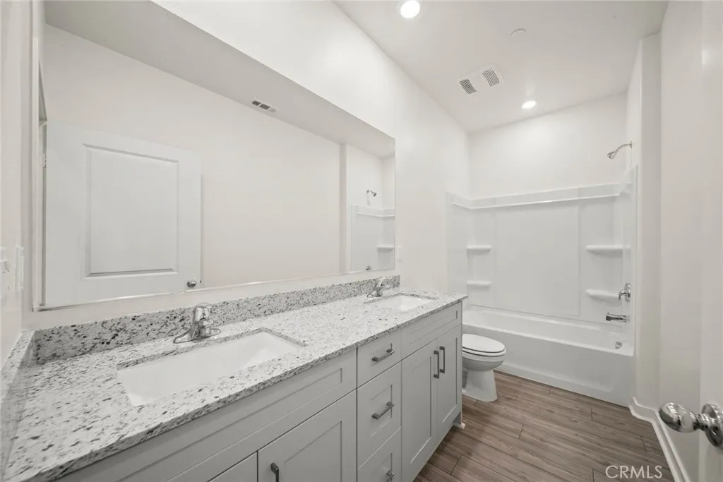 42490 Isla Court, Indio, California 92220 home-pic-16
