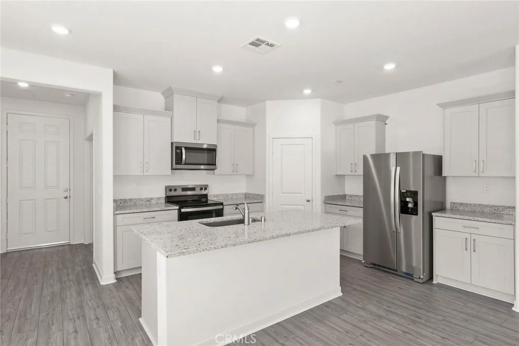 42490 Isla Court, Indio, California 92220 home-pic-6