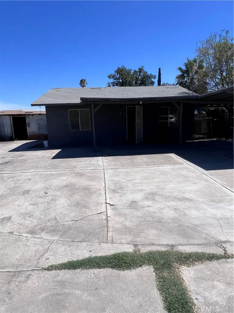 8035 Tippecanoe Avenue, San Bernardino, California 92410 home-pic-5