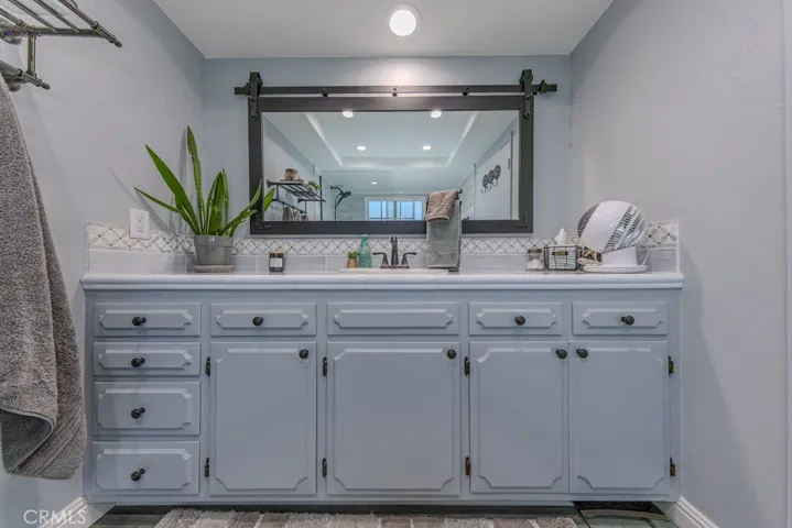 Another view of master​​‌​​​​‌​​‌‌​​‌​​​‌‌​​​‌​​‌‌​​‌‌​​‌‌​​​​ bathroom
