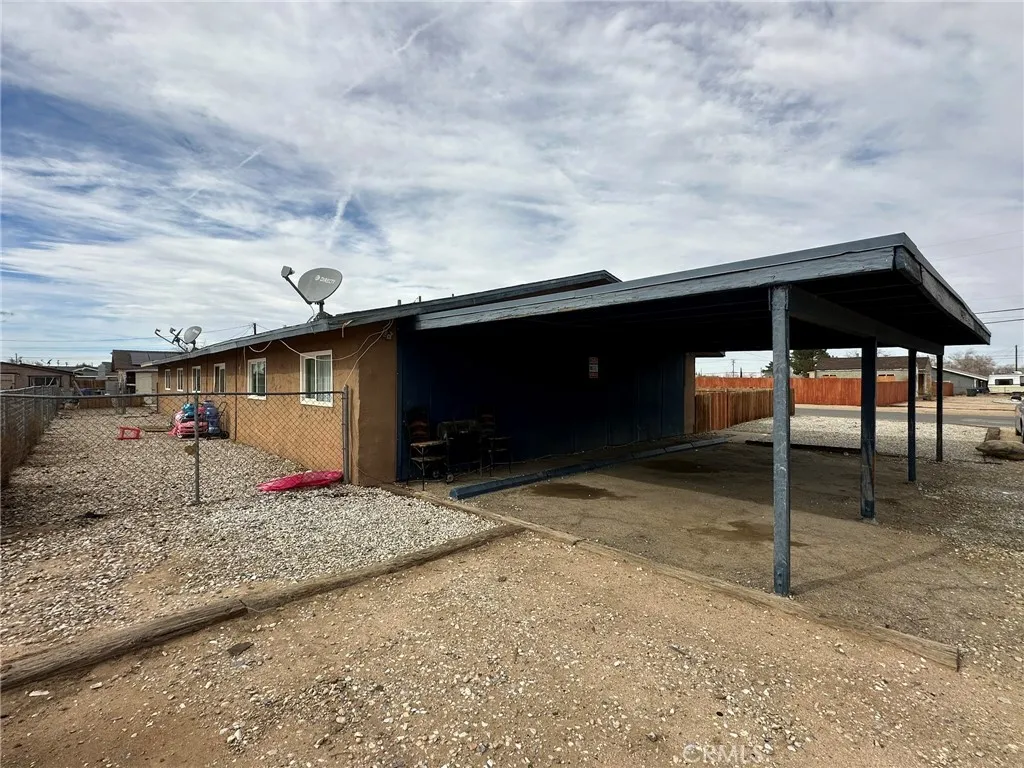 11895 White Avenue, Adelanto, California 92301 — photo 4