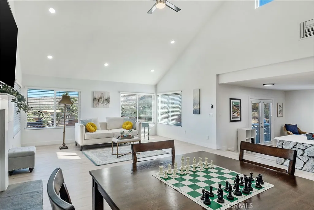 9255 Fortuna Avenue, Yucca Valley, California 92284 home-pic-46