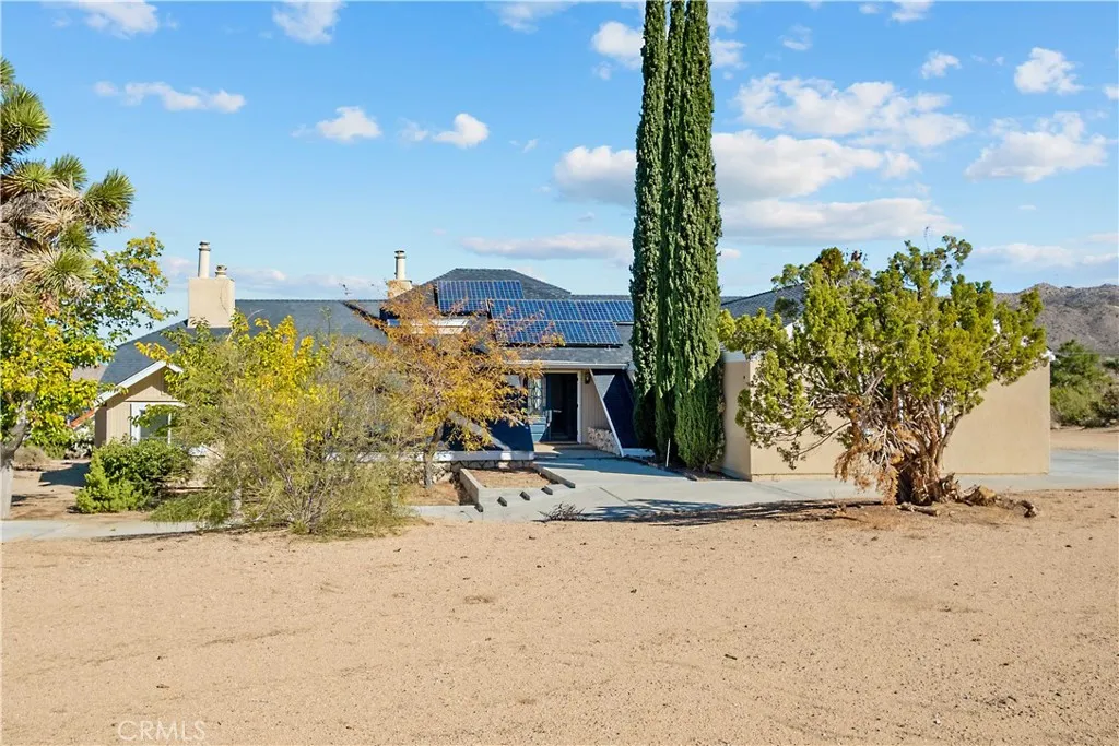 9255 Fortuna Avenue, Yucca Valley, California 92284 home-pic-71