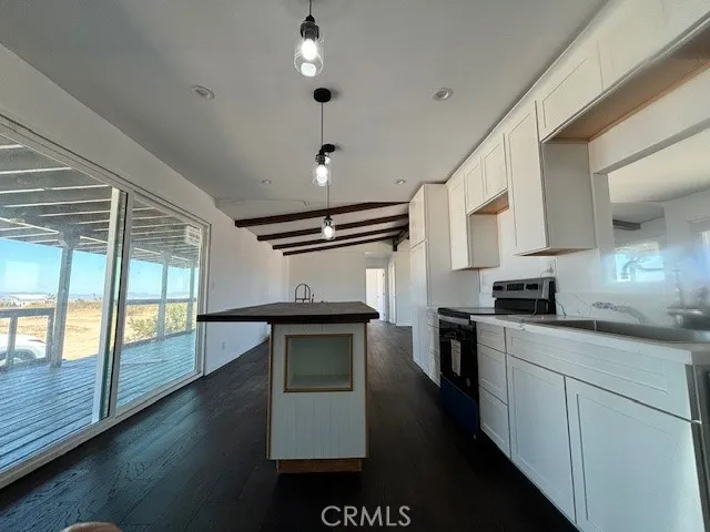 61501 Burke Road, Landers, California 92285
