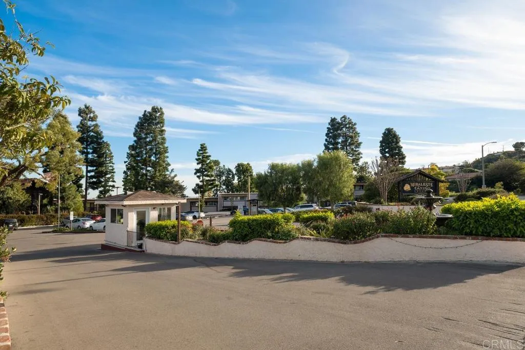356 S Miraleste Drive 327, San Pedro, California 90732 home-pic-23