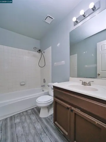 4301 Castle Cary Lane, Salida, California 95368