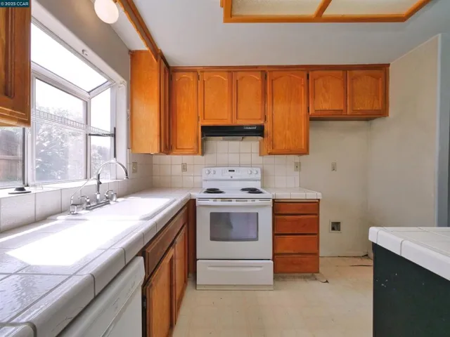 4301 Castle Cary Lane, Salida, California 95368