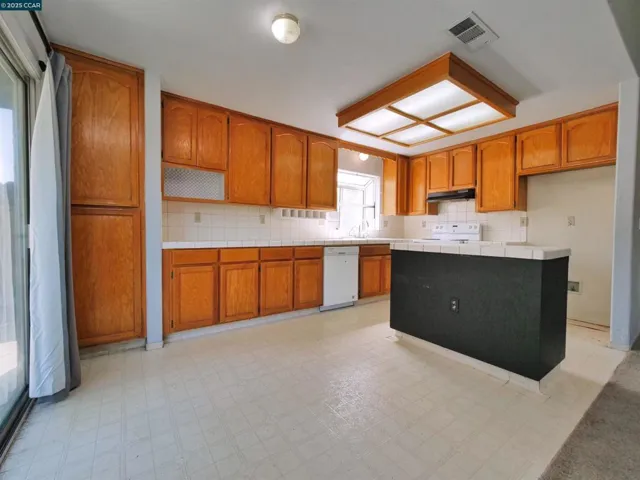 4301 Castle Cary Lane, Salida, California 95368