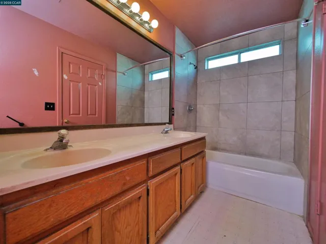 4301 Castle Cary Lane, Salida, California 95368