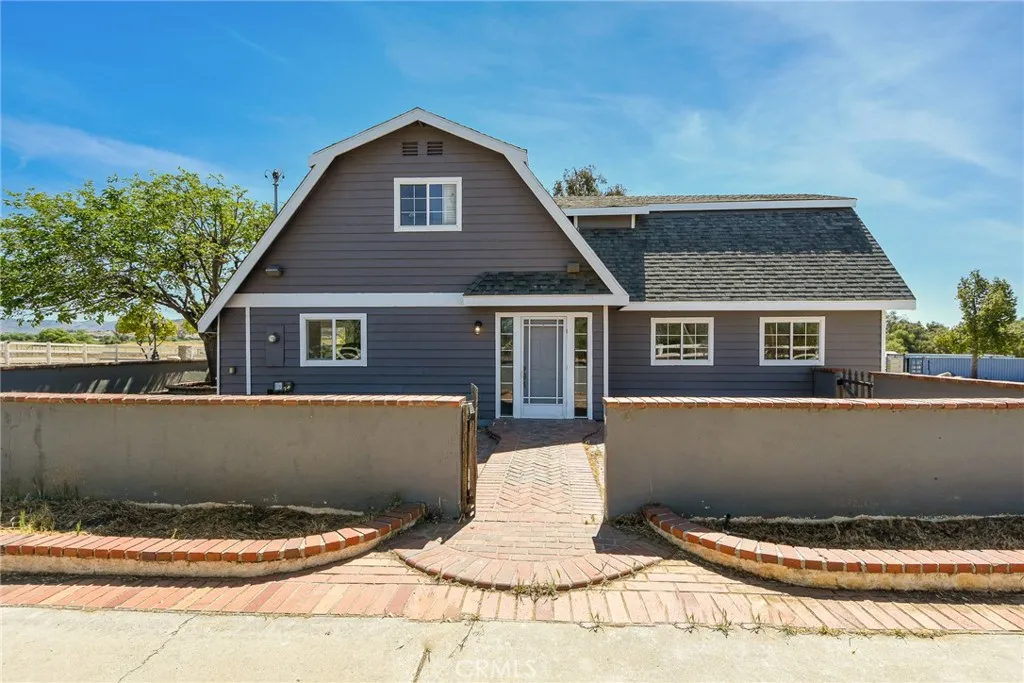 36055 Maddalena Road, Winchester, California 92596 home-pic-2