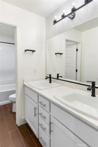 522 Sansoni Street, Los Banos, California 93635