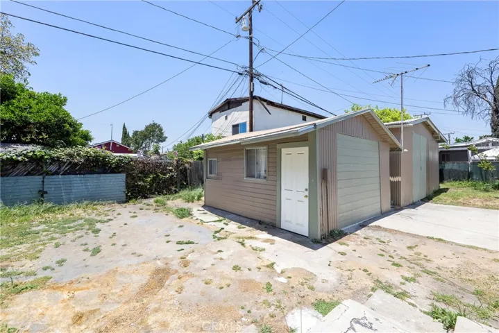1127 S Mcdonnell Avenue, East Los Angeles, California 90022