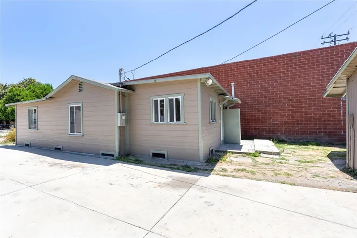 1127 S Mcdonnell Avenue, East Los Angeles, California 90022