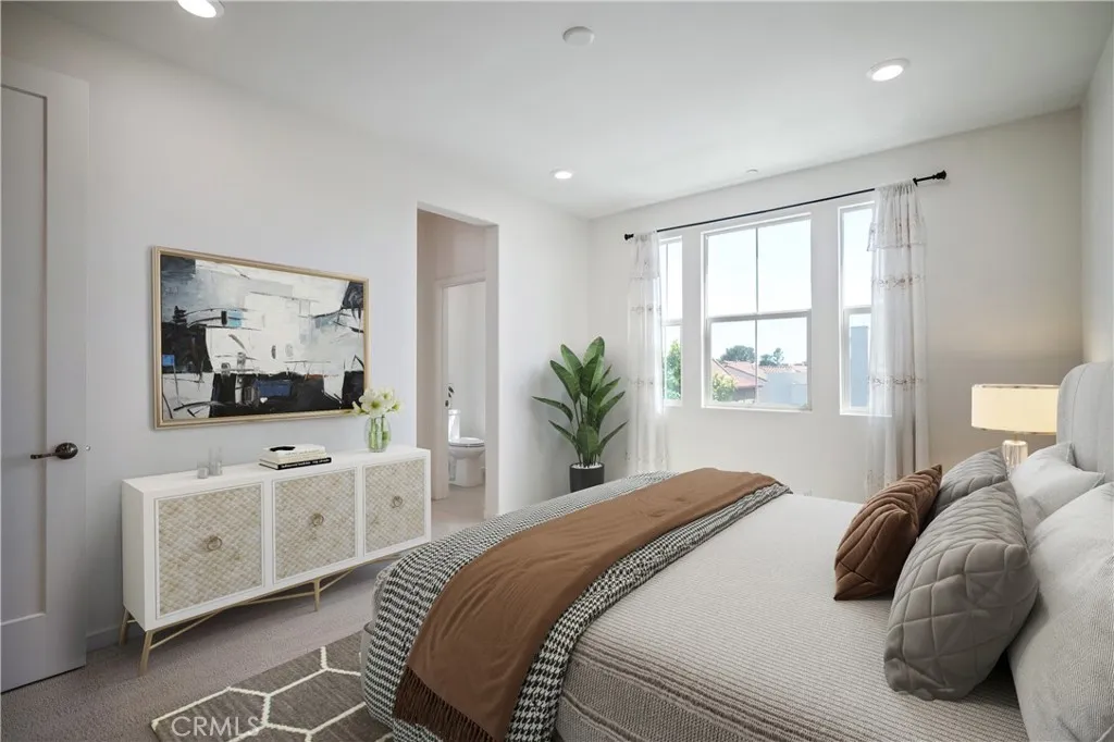 125 Mongoose, Irvine, California 92618 home-pic-2