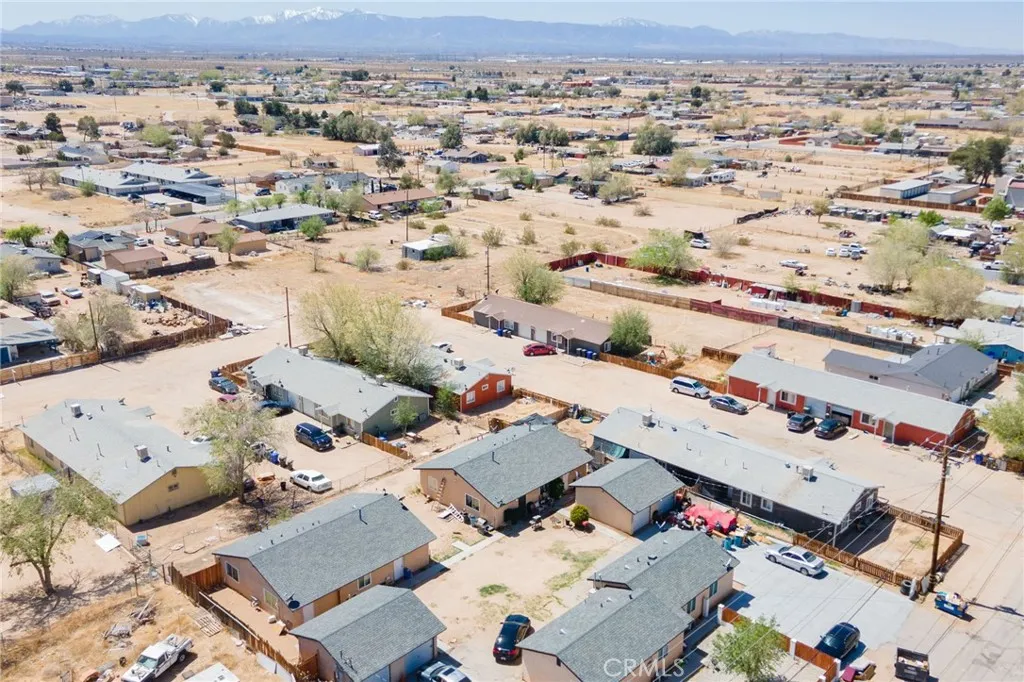 12023 Chamberlaine Way, Adelanto, California 92301 home-pic-7
