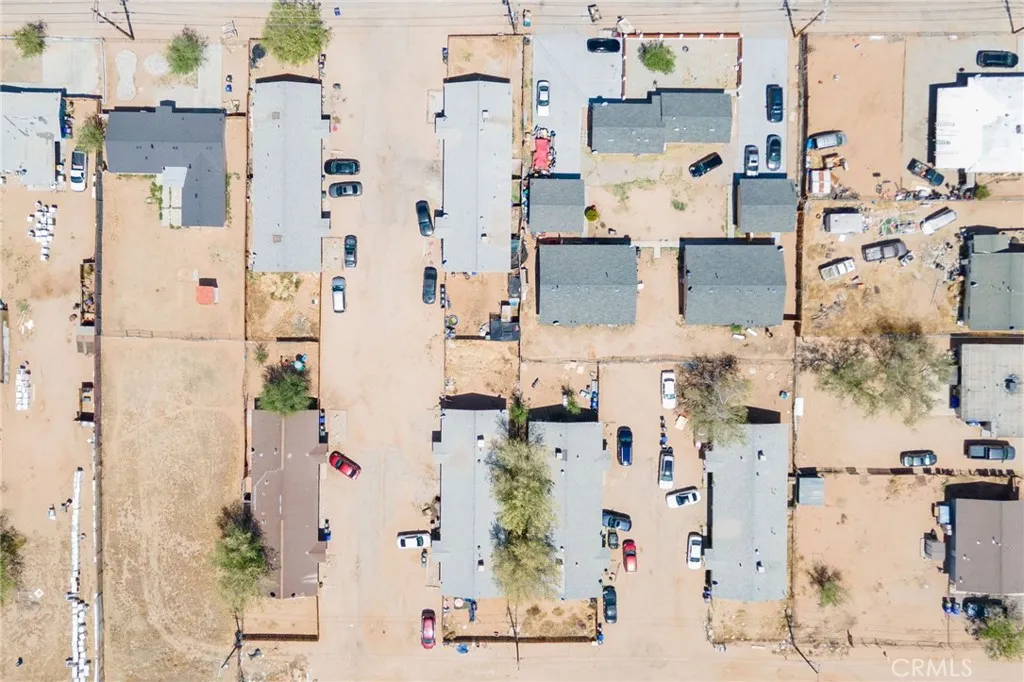 12023 Chamberlaine Way, Adelanto, California 92301 home-pic-6