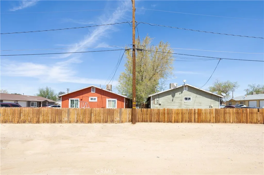 12023 Chamberlaine Way, Adelanto, California 92301 home-pic-19