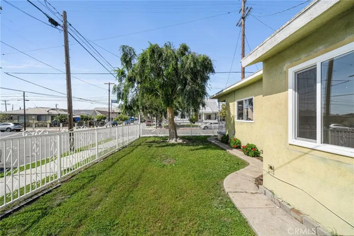2202 Gates Street, Los Angeles, California 90031