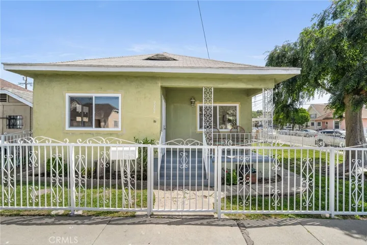 2202 Gates Street, Los Angeles, California 90031