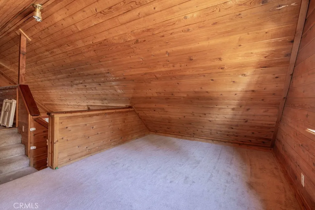 817 E Mountain View Boulevard, Big Bear City, California 92314 home-pic-24