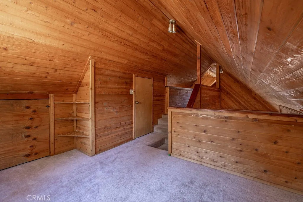 817 E Mountain View Boulevard, Big Bear City, California 92314 home-pic-22