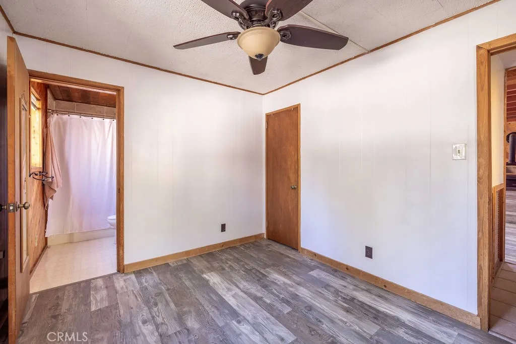817 E Mountain View Boulevard, Big Bear City, California 92314 home-pic-17