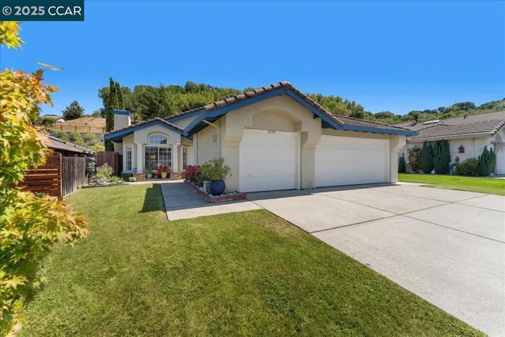 5378 Country View Dr, Richmond, California 94803