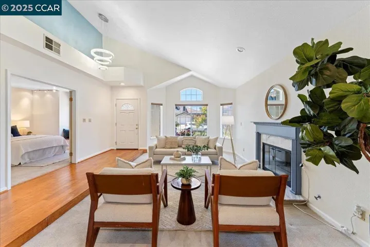 5378 Country View Dr, Richmond, California 94803