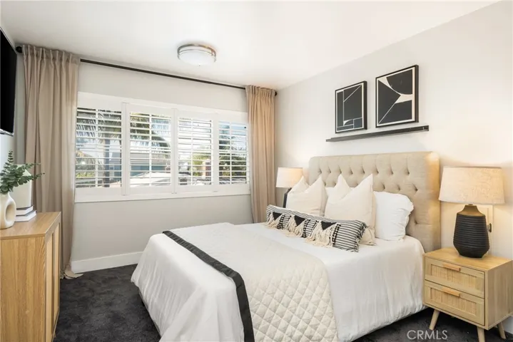 20402 Seven Seas Lane, Huntington Beach, California 92646