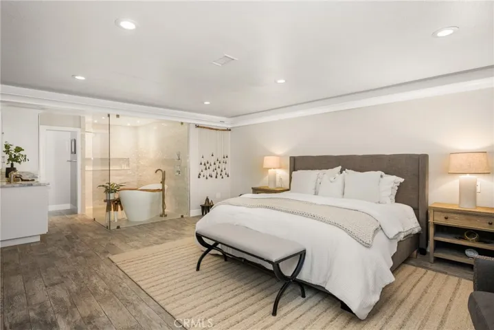 20402 Seven Seas Lane, Huntington Beach, California 92646